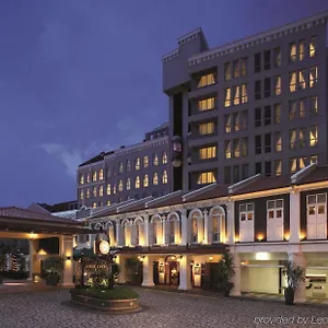 4* Отель Village Albert Court By Far East Hospitality